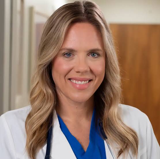 Dr Annie Andrews net worth